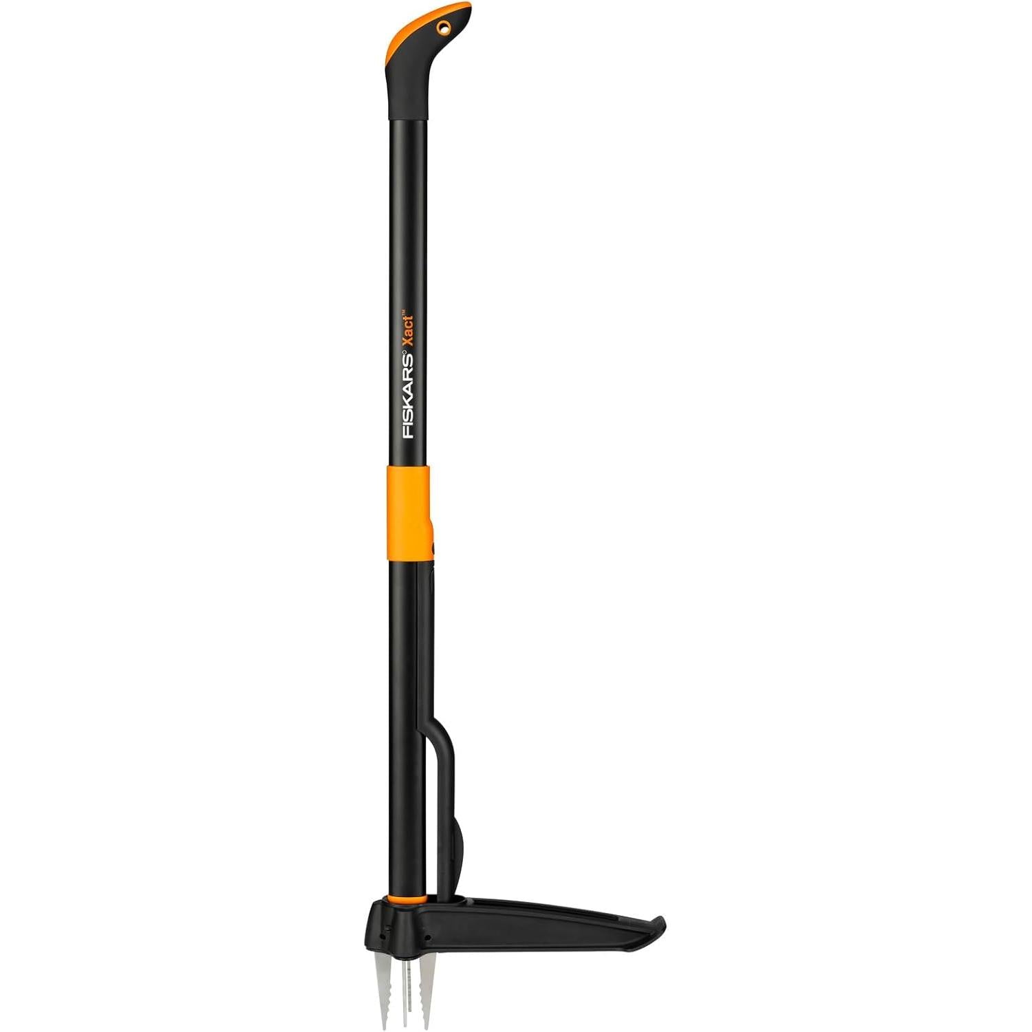 Fiskars Xact Weeder, Length: 1 m, Stainless Steel Arm/Plastic Handle, Black/Orange, Individual Carton Packing, 1077305