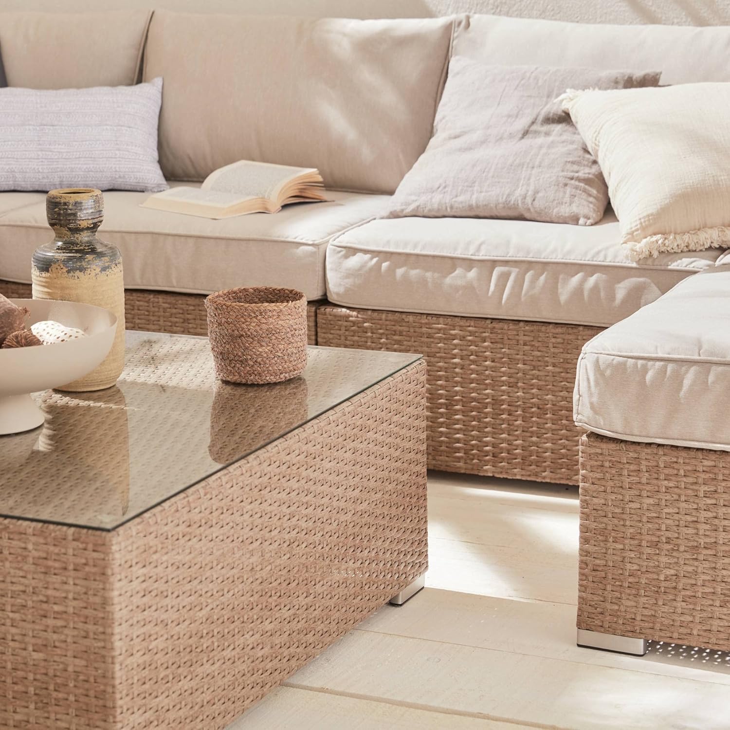 Alice's Garden - Garden furniture in woven resin XXL - Tripoli - Beige. Beige cushions - 12 to 14 seats